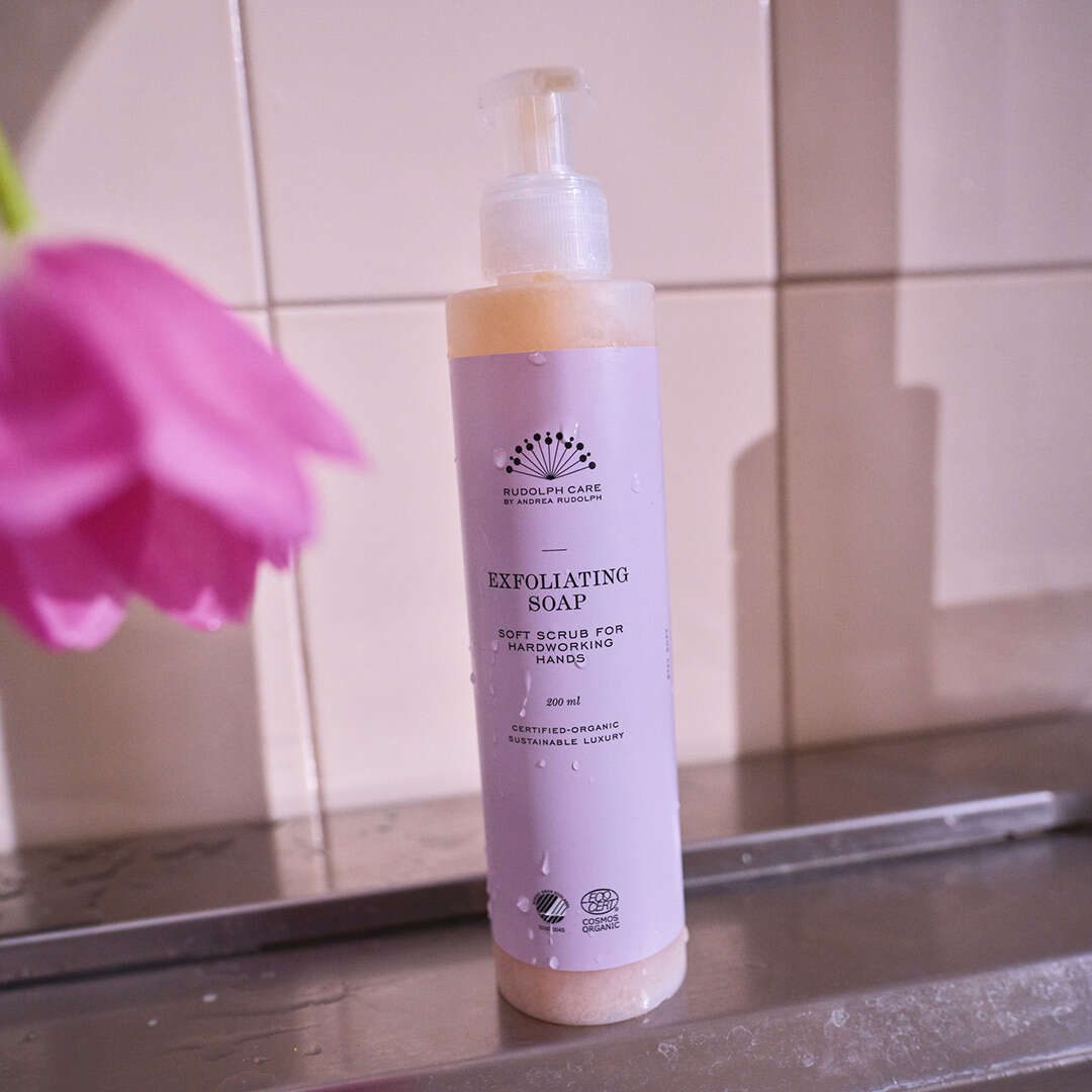 079c0e45f4902dfbb103dab53e480352.jpg Rudolph Care - Exfoliating soap - Bilde 1
