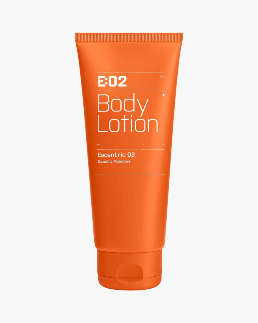 202eda46a00f34da55338d36f58bb87d.jpg ESCENTRIC MOLECULES - ESCENTRIC 02 BODY LOTION 200 ML - Bilde 1