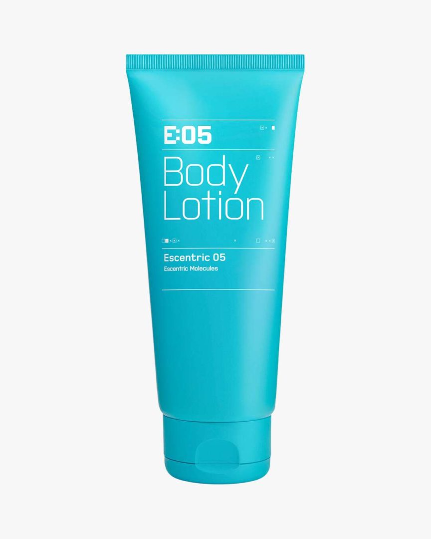ebc21150d121a5696a7748e8639d4c69.jpg ESCENTRIC MOLECULES - ESCENTRIC 05 BODY LOTION 200 ML - Bilde 1