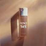ANASTASIA BEVERLY HILLS - Dewy Set Setting Spray - Bilde 3