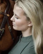 Hermines Story - Isabelle - Horsebit Øredobber - Gull - Bilde 5