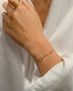 Hermines Story  Isabelle - Horsebit Armbånd - Gull - Bilde 4